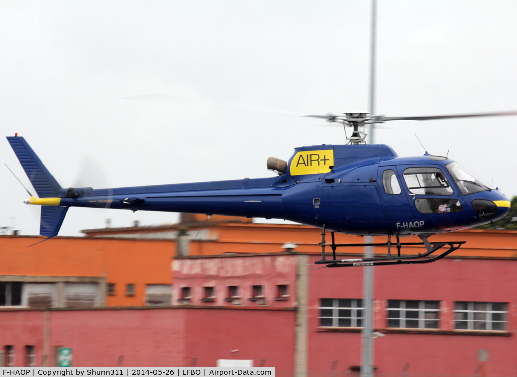 F-HAOP, Aerospatiale AS-350B-2 Ecureuil C/N 2557, Taxiing to the General Aviation area...
