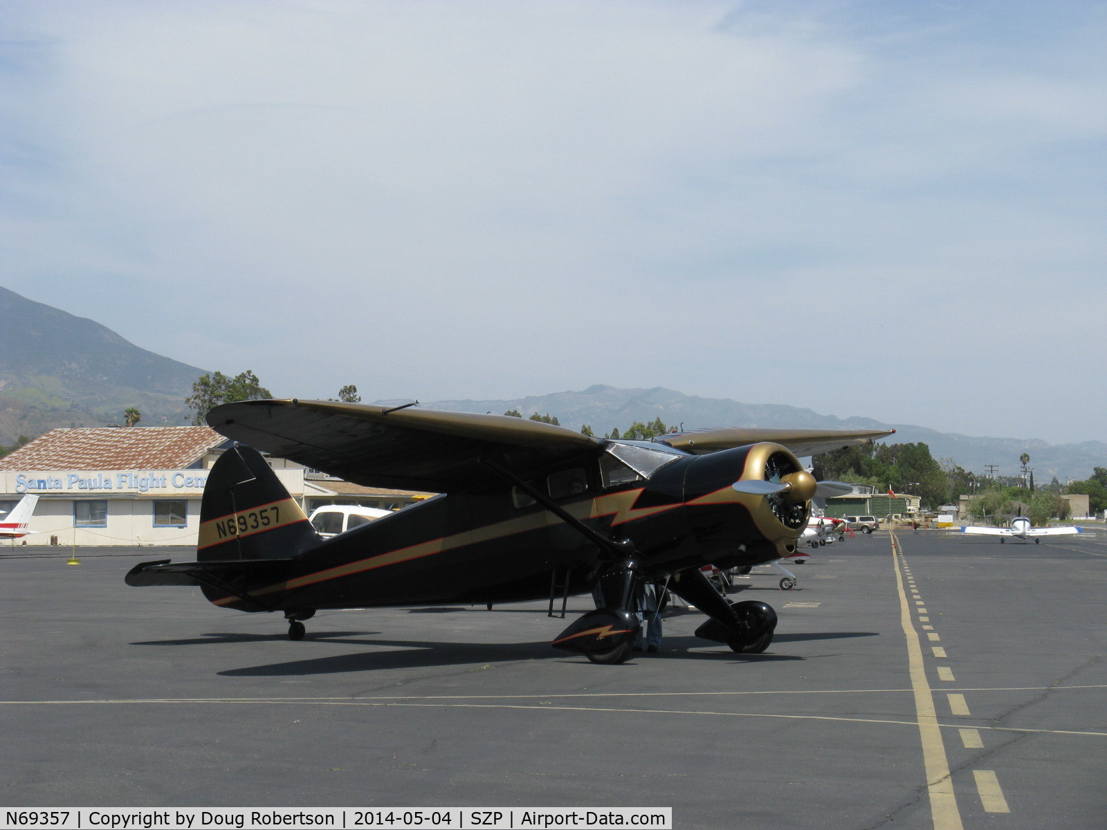 N69357, 1944 Stinson V77 Reliant C/N 77-448, 1944 Stinson V-77 by Vultee Aviation, Lycoming R-680-13 per engine data plate, 9 cylinder 300 Hp radial, loading