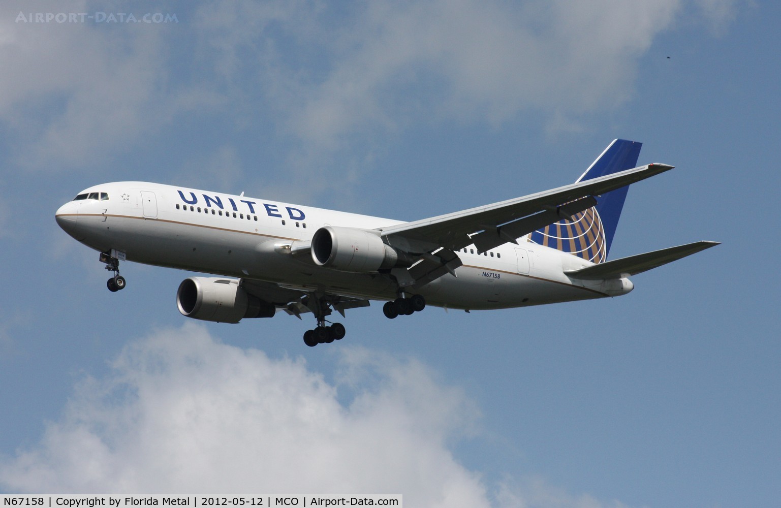 N67158, 2001 Boeing 767-224 C/N 30437, United 767-200