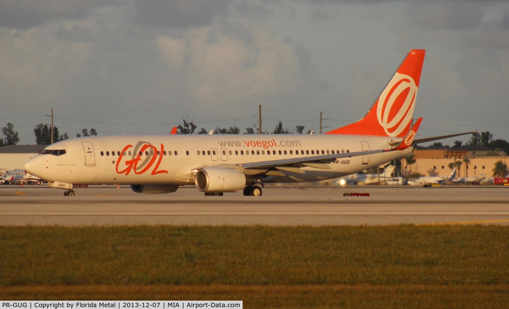 PR-GUG, 2011 Boeing 737-8HX C/N 35842, GOL 737-800