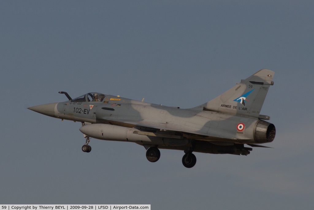 59, Dassault Mirage 2000-5F C/N 266, Landing