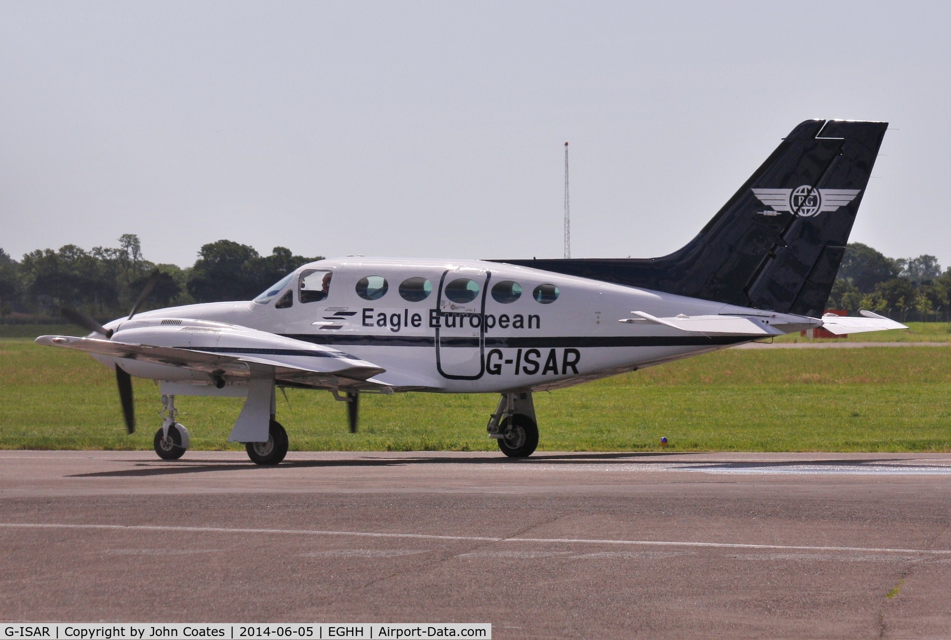 G-ISAR, 1980 Cessna 421C Golden Eagle C/N 421C-0848, Taxiing