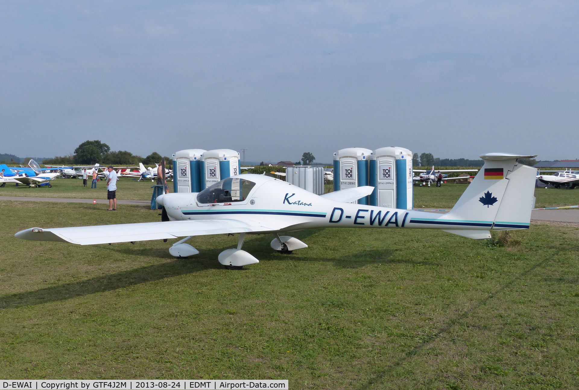 D-EWAI, Diamond DA-20A-1 Katana C/N 10162, D-EWAI at Tannheim 24.8.13