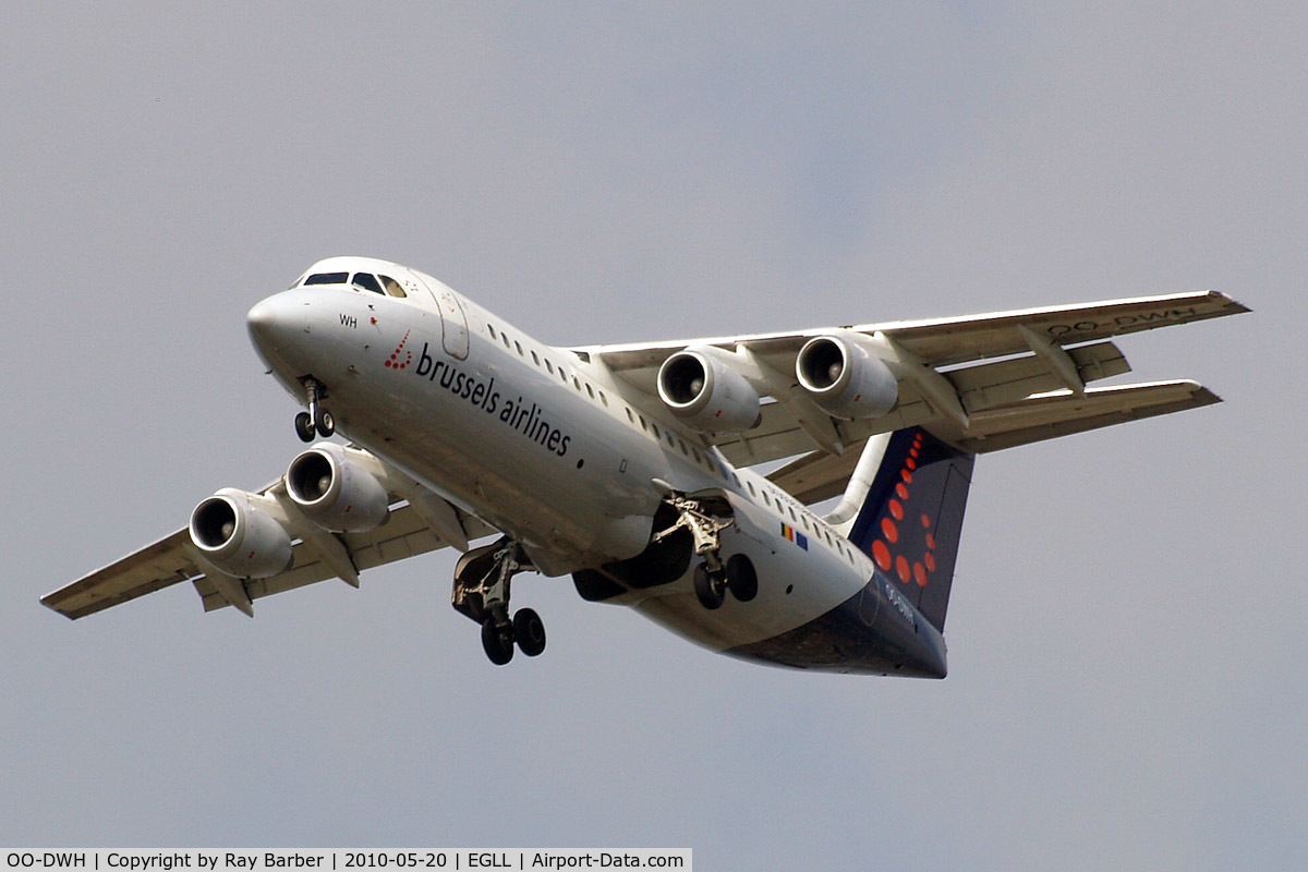 OO-DWH, 1998 British Aerospace Avro 146-RJ100 C/N E3340, OO-DWH   BAe 146-RJ100 [E3340] (Brussels Airlines) Home~G 20/05/2010. On approach 27R.