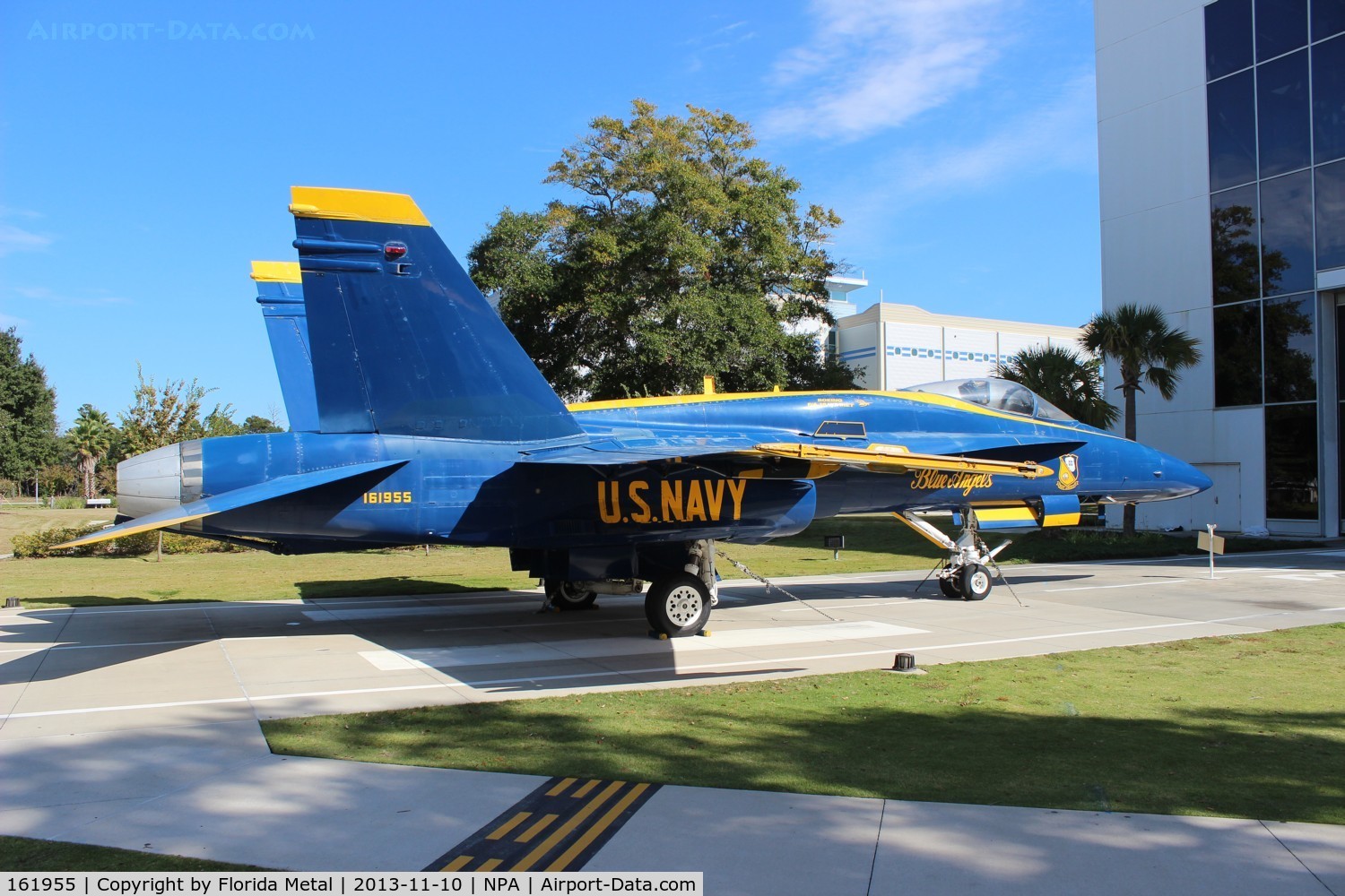 161955, McDonnell Douglas F/A-18A Hornet C/N 0166, F-18A Hornet in Blue Angels colors