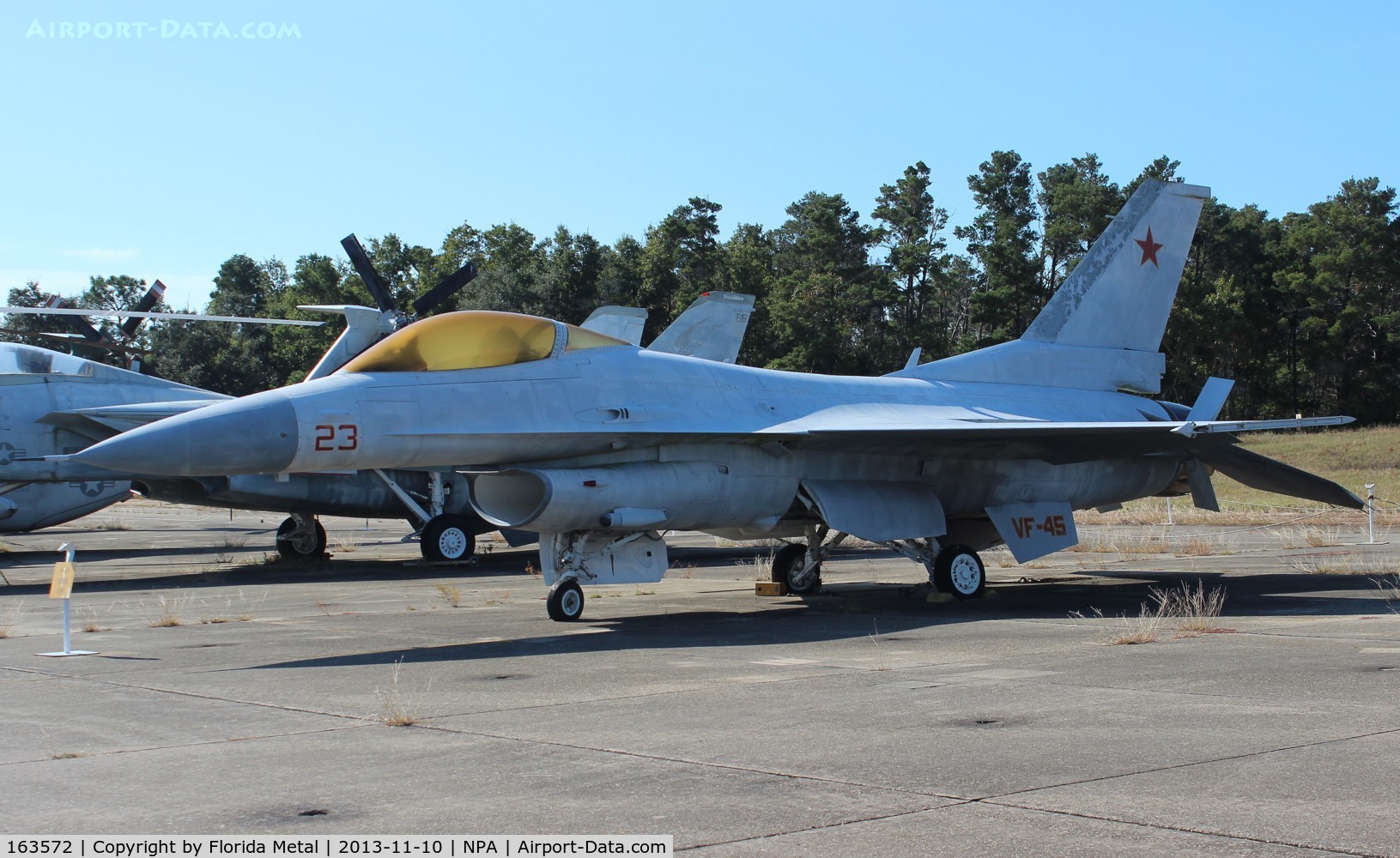 163572, General Dynamics F-16N Fighting Falcon C/N 3M-17, F-16N Falcon in Aggressor colors