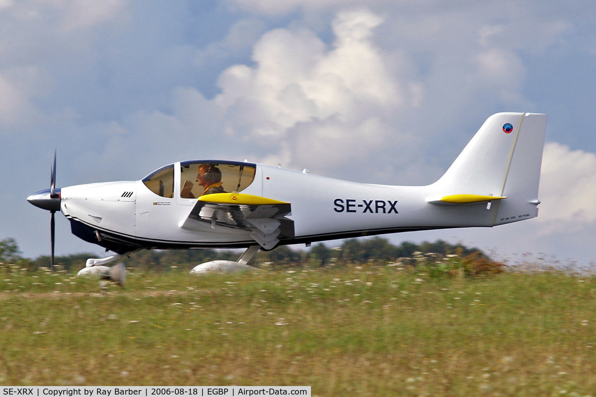 SE-XRX, 2002 Europa XS Tri-Gear C/N 300, Europa Avn Europa XS [300] Kemble~G 18/08/2006