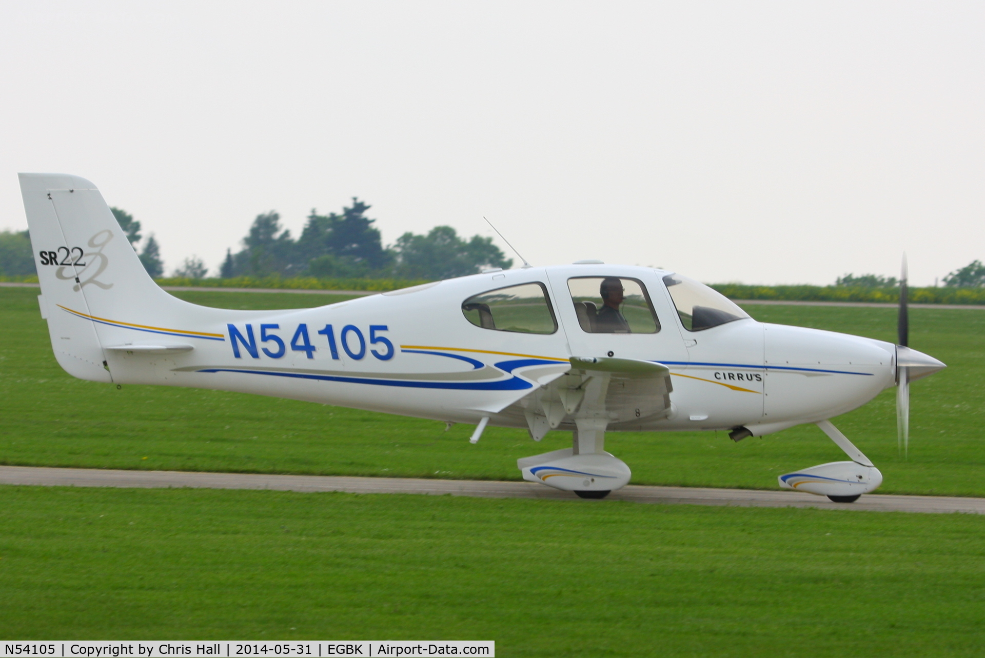 N54105, 2004 Cirrus SR22 G2 C/N 1139, at AeroExpo 2014