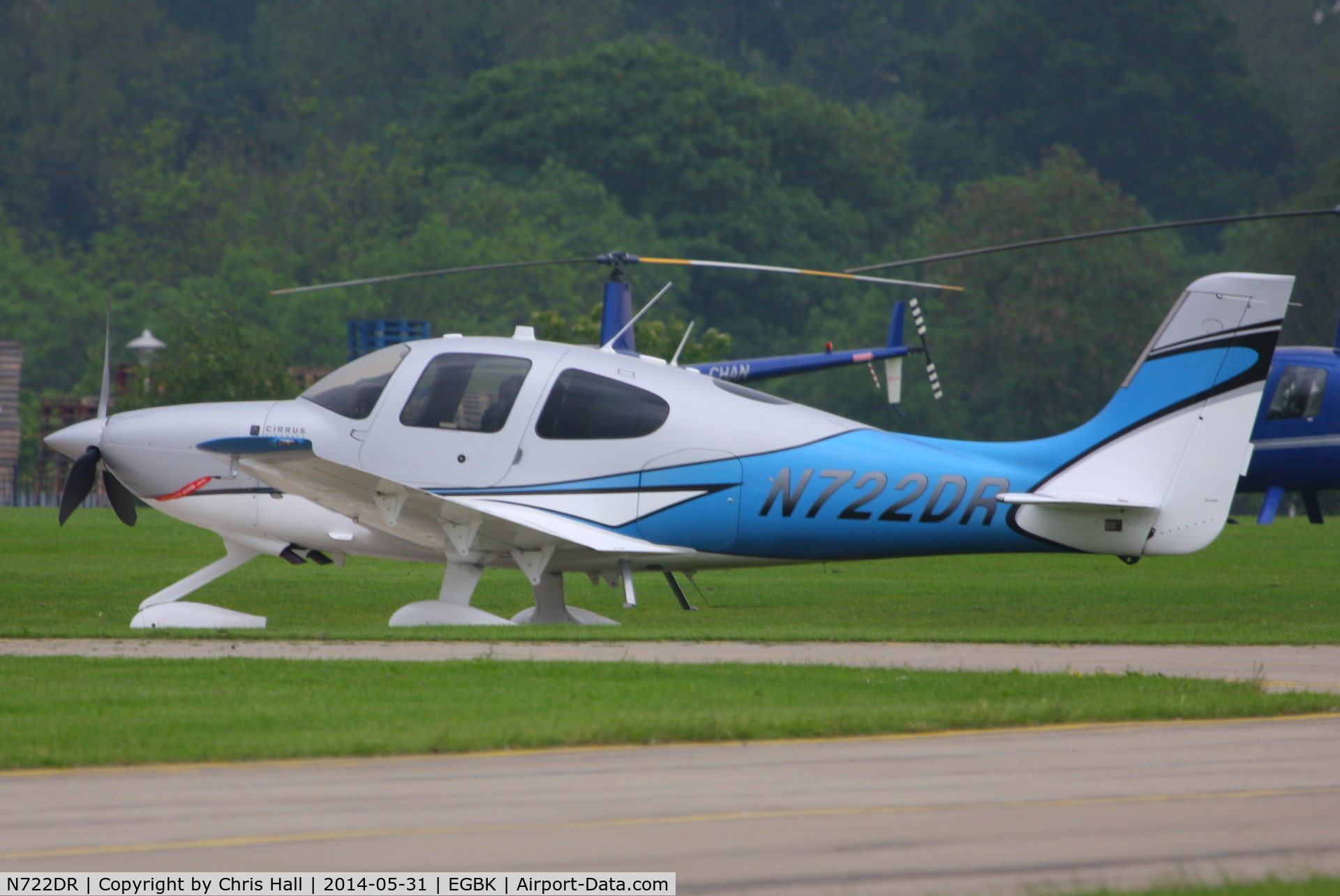 N722DR, 2013 Cirrus SR22T C/N 0523, at AeroExpo 2014