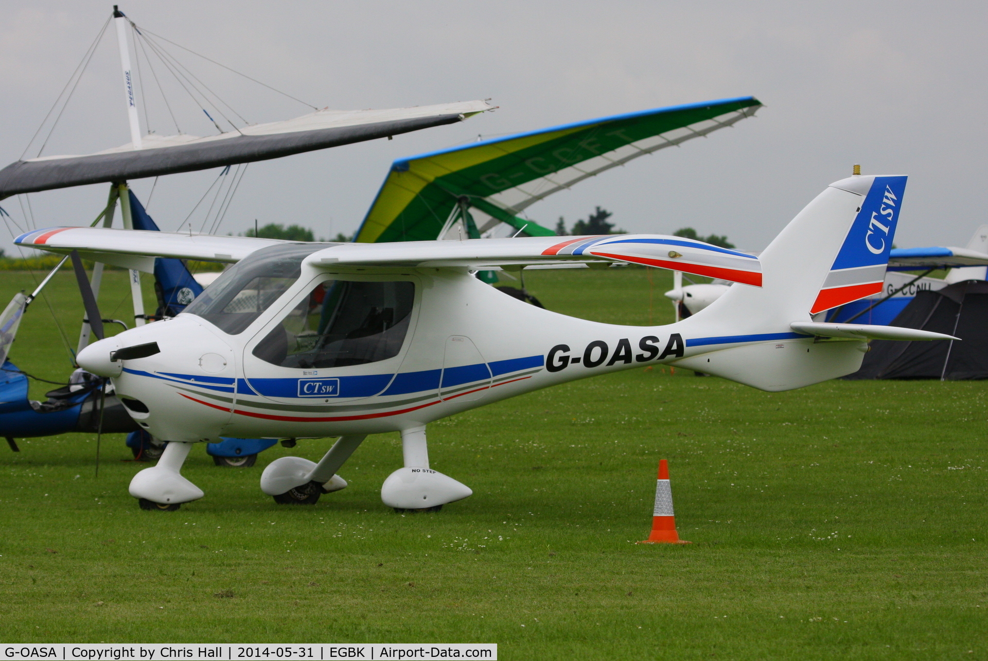 G-OASA, 2009 Flight Design CTSW C/N 8497, at AeroExpo 2014