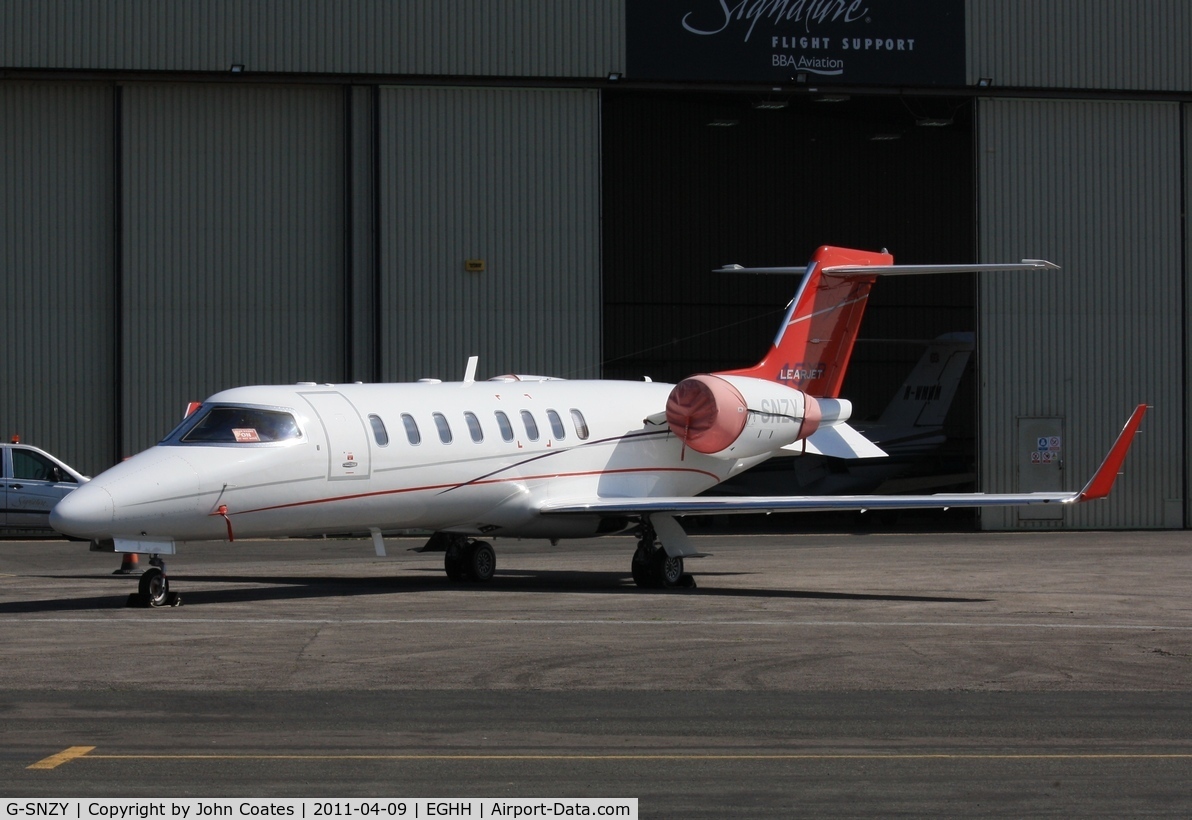 G-SNZY, 2008 Learjet 45 C/N 45-375, At Sigs