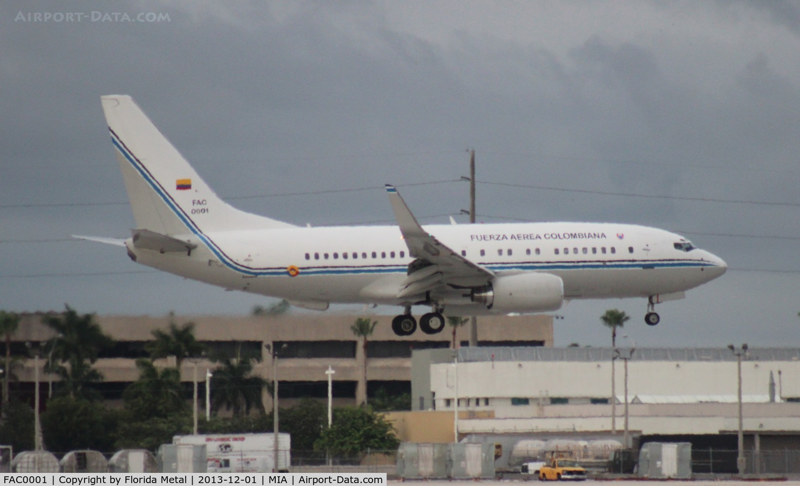 FAC0001, 1999 Boeing 737-74V C/N 29272, Colombian Air Force One