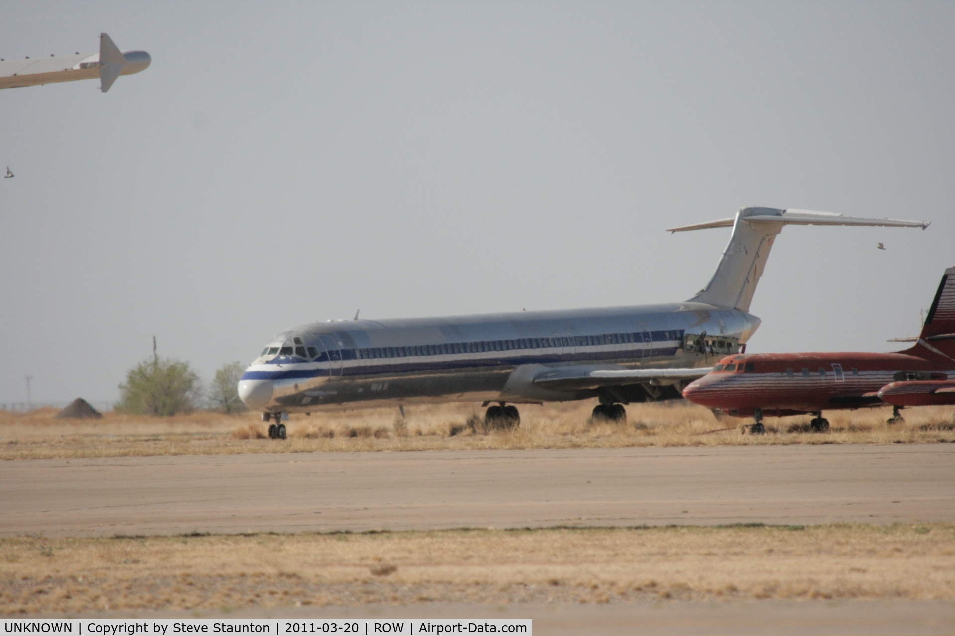 UNKNOWN, McDonnell Douglas MD-80 (DC-9) C/N Unknown, Taken at Roswell International Air Centre Storage Facility, New Mexico in March 2011 whilst on an Aeroprint Aviation tour - an unknown AA DC-9