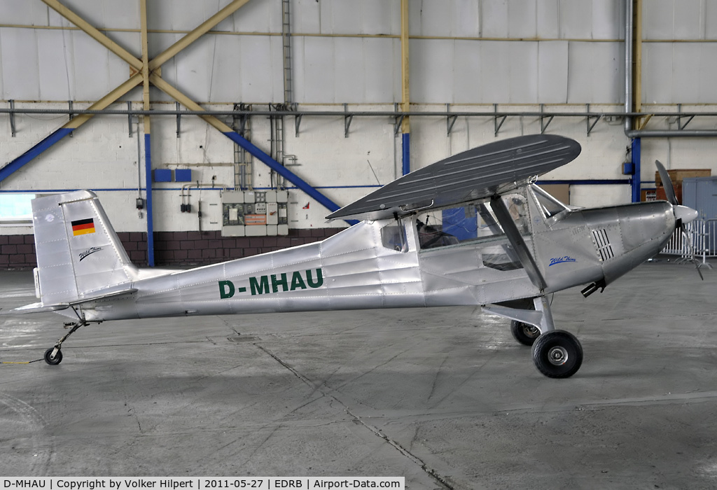 D-MHAU, Air Light Wild Thing C/N 2001-06-077, at aero expo