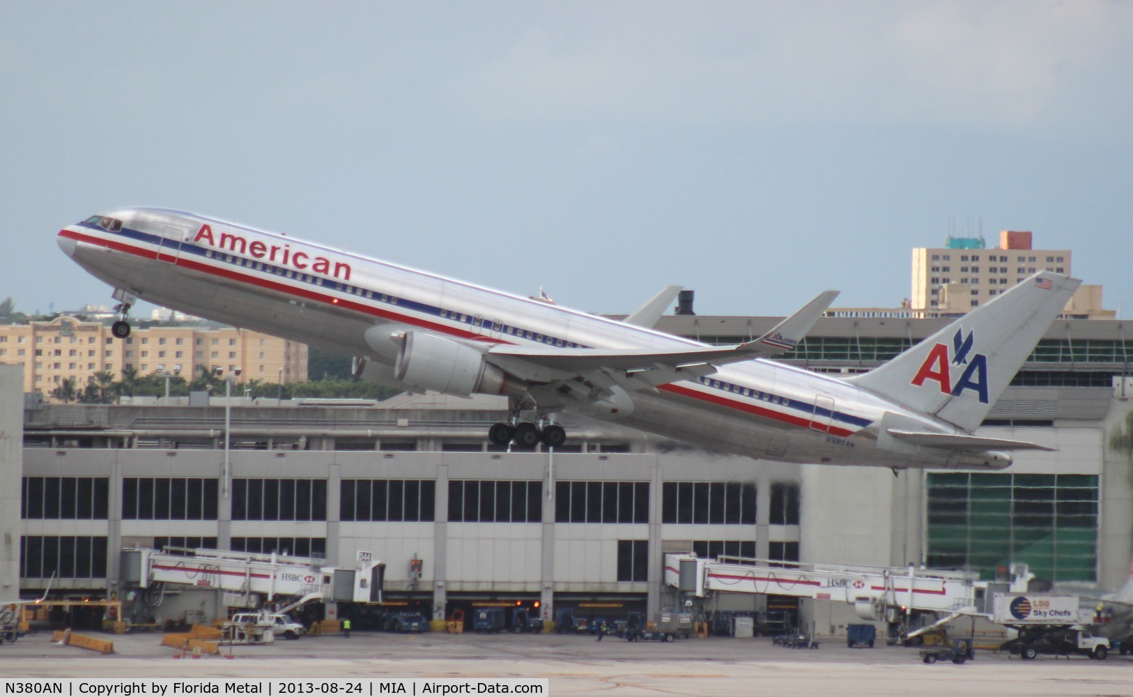 N380AN, 1993 Boeing 767-323 C/N 25449, American 767-300