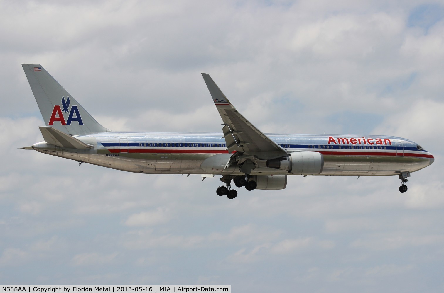 N388AA, 1994 Boeing 767-323 C/N 27448, American 767-300