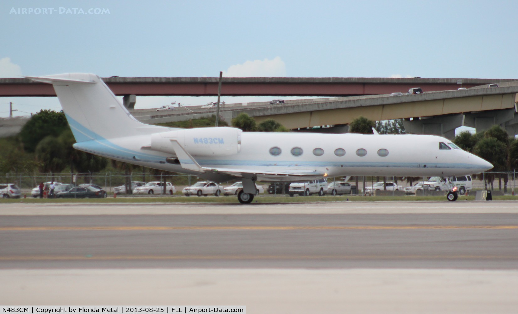 N483CM, Gulfstream Aerospace GIV-X (G450) C/N 4216, Gulfstream 450