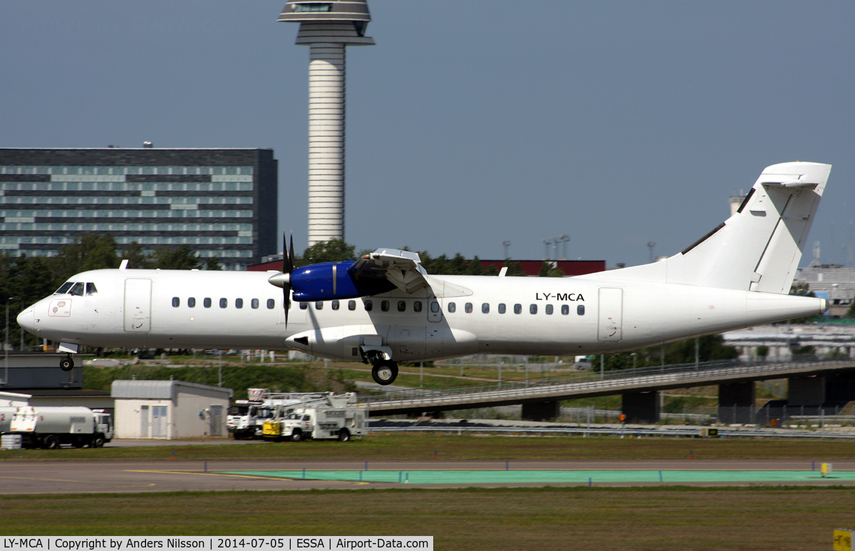 LY-MCA, 1991 ATR 72-201 C/N 212, On short final for runway 19L.