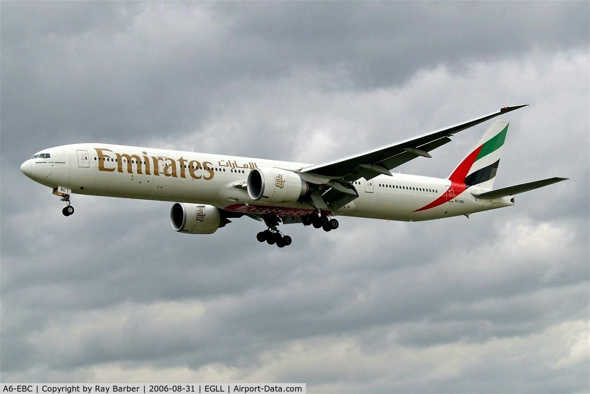 A6-EBC, 2005 Boeing 777-36N/ER C/N 32790, Boeing 777-31HER [32790] (Emirates Airlines) Heathrow~G 31/08/2006. On finals 27L.