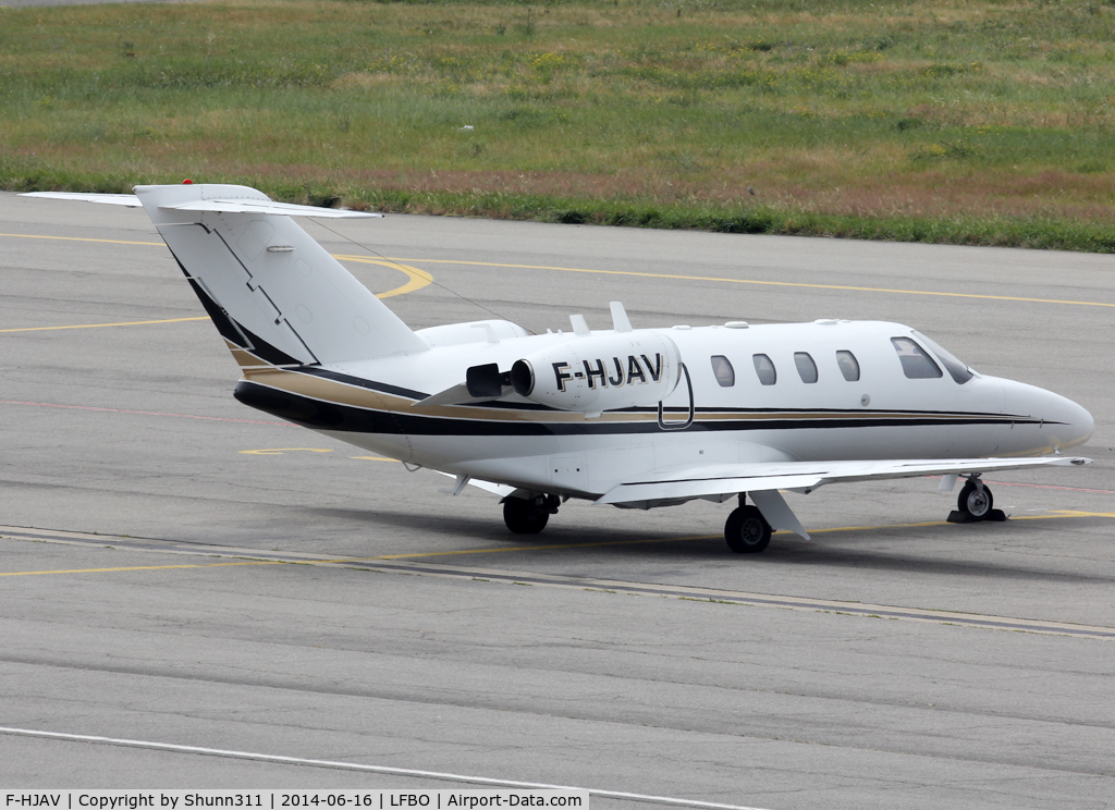 F-HJAV, 2001 Cessna 525 CitationJet CJ1 C/N 525-0473, Parked at the General Aviation area...