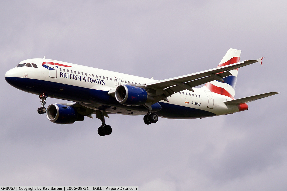G-BUSJ, 1990 Airbus A320-211 C/N 109, Airbus A320-111 [0109] (British Airways) Heathrow~G 31/08/2006. On finals 27L.