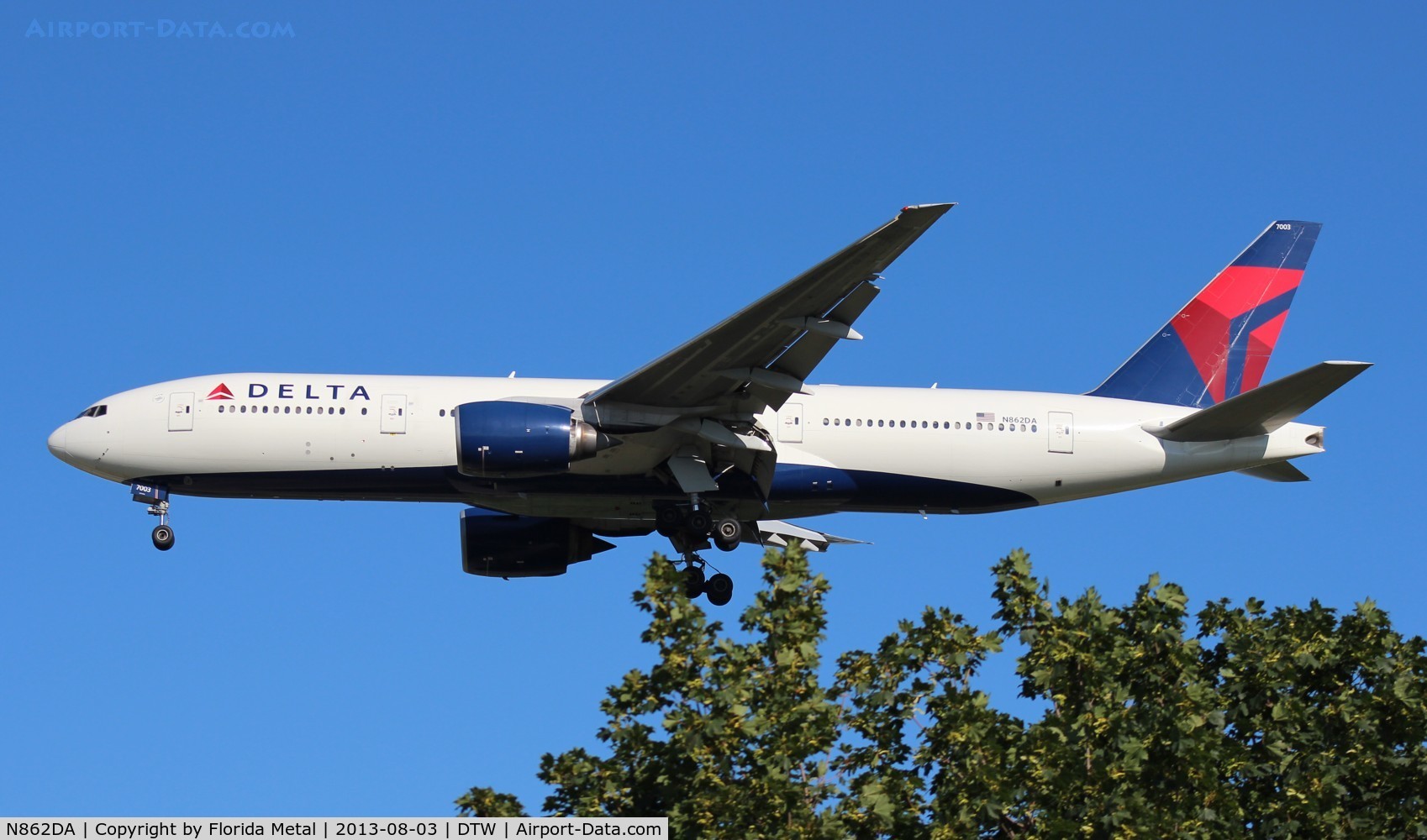 N862DA, 1999 Boeing 777-232 C/N 29734, Delta 777-200