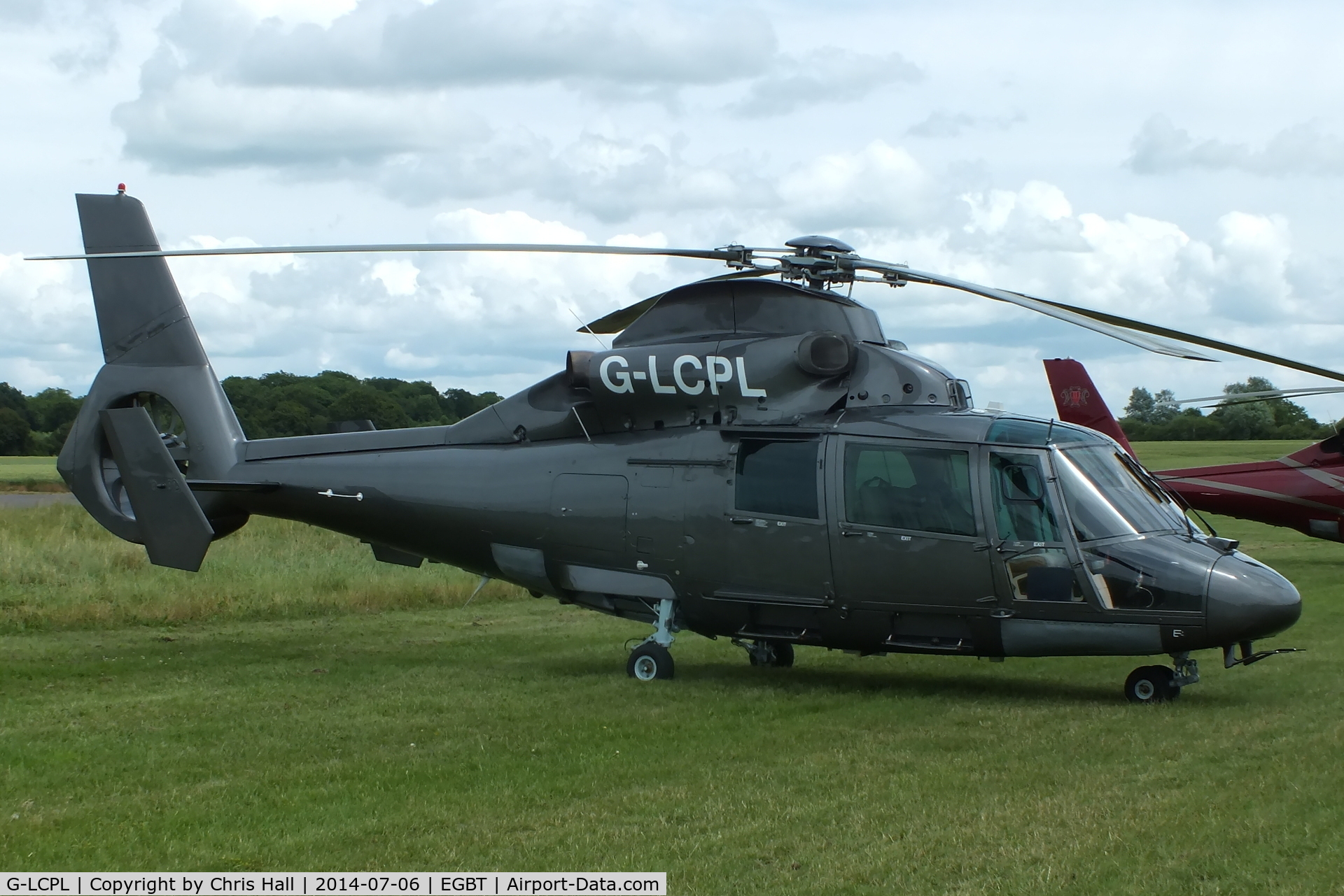 G-LCPL, 1991 Aerospatiale AS-365N-2 Dauphin C/N 6393, ferrying race fans to the British F1 Grand Prix at Silverstone