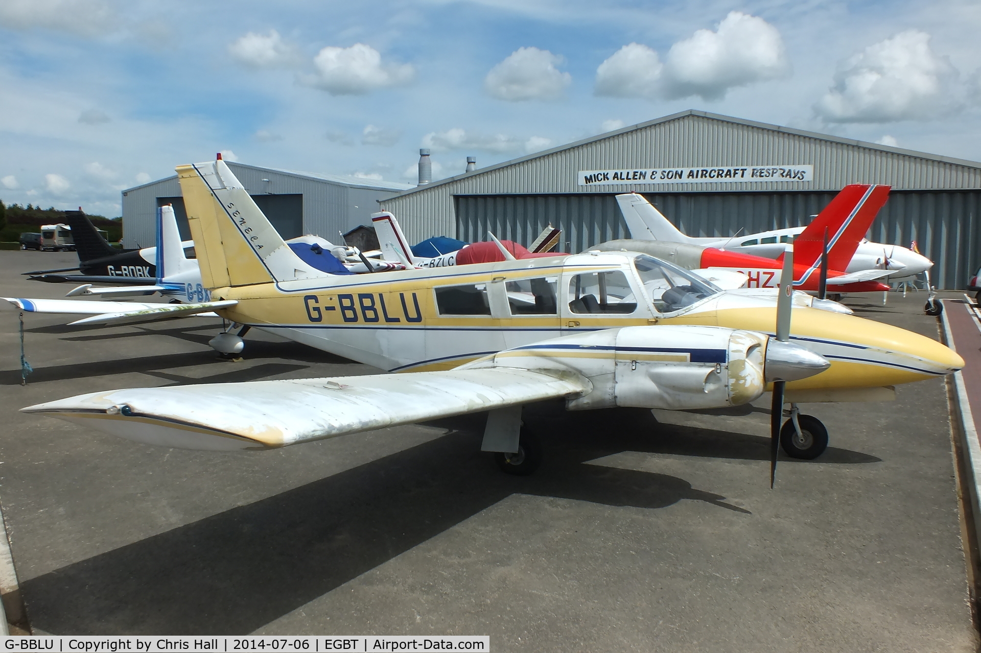 G-BBLU, 1973 Piper PA-34-200 Seneca C/N 34-7350271, Turweston resident