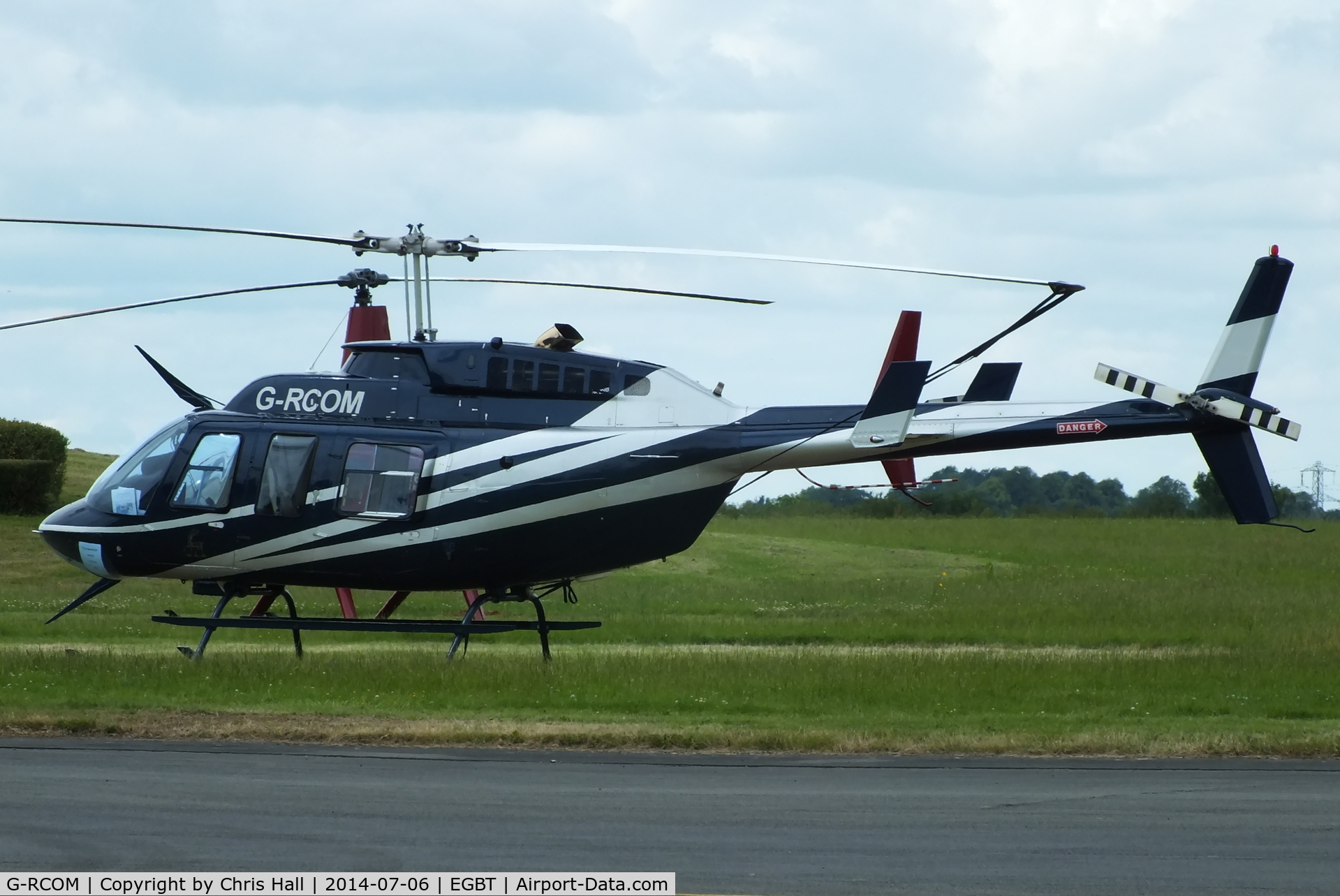 G-RCOM, 1992 Bell 206L-3 LongRanger III C/N 51599, ferrying race fans to the British F1 Grand Prix at Silverstone
