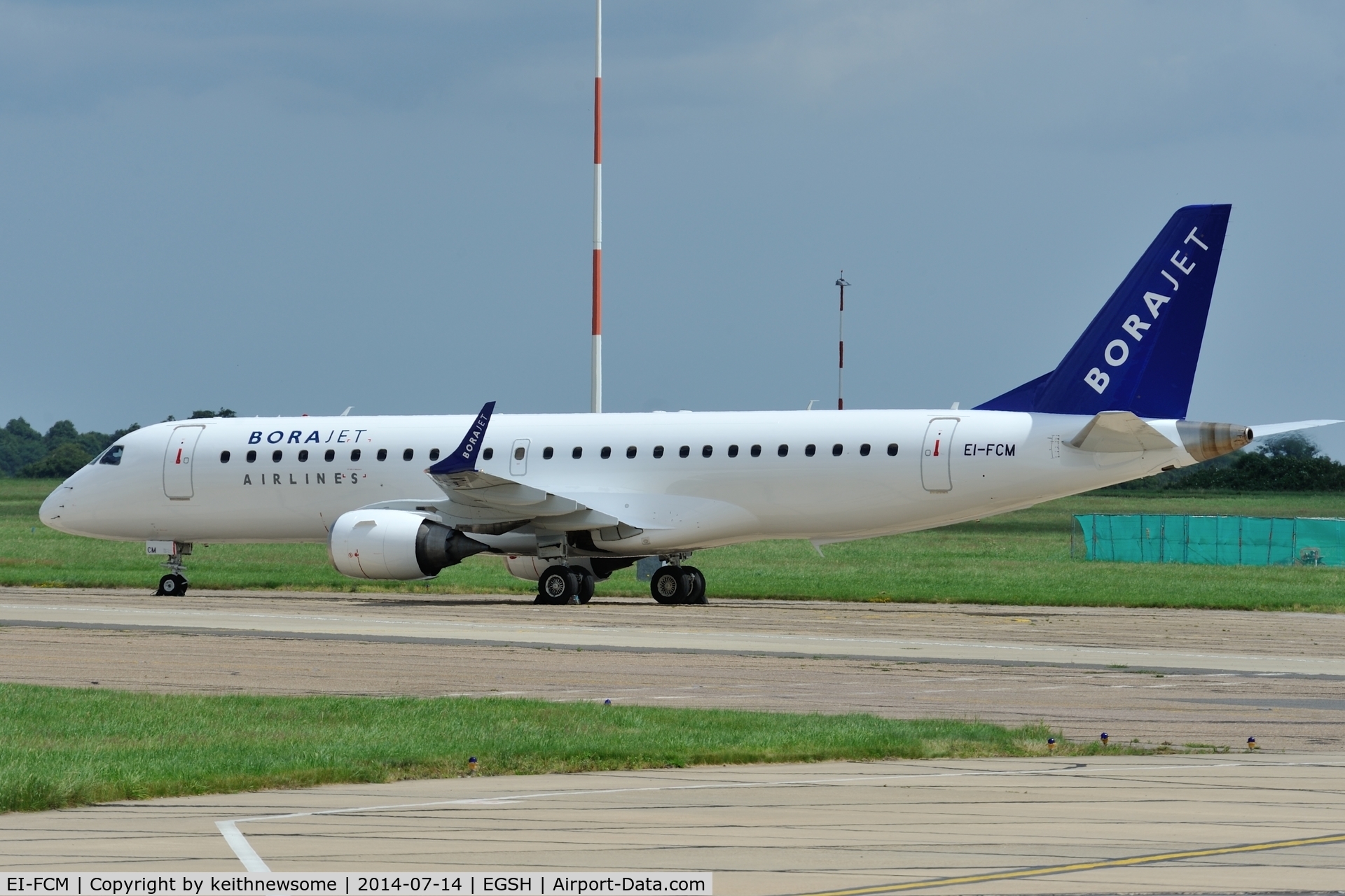 EI-FCM, 2008 Embraer 190LR (ERJ-190-100LR) C/N 19000230, Leaving following spray to Borajet colour scheme.