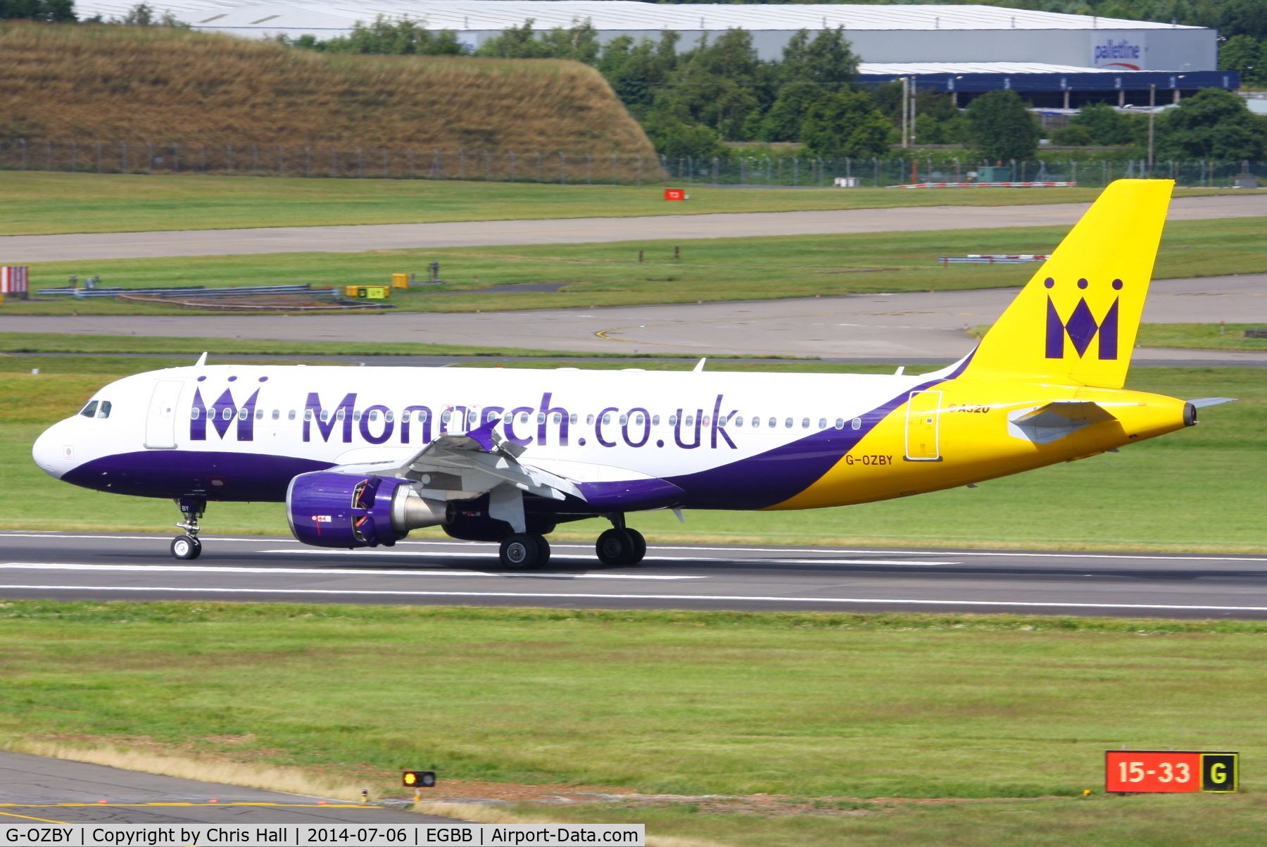 G-OZBY, 2000 Airbus A320-214 C/N 1320, Monarch