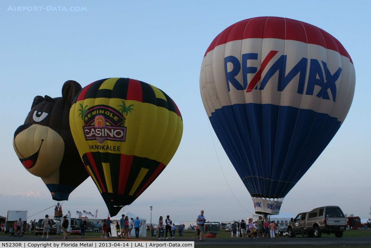 N5230R, 2006 Aerostar International Inc S-57A C/N S57A-3247, Remax Balloon