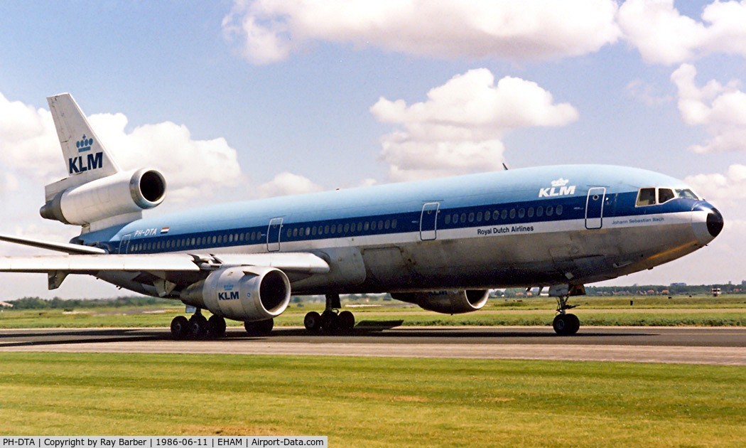 PH-DTA, 1972 Douglas DC-10-30 C/N 46550, McDonnell Douglas DC-10-30 [46550] (KLM - Royal Dutch Airlines) Amsterdam-Schiphol~PH 11/06/1986. From a slide.
