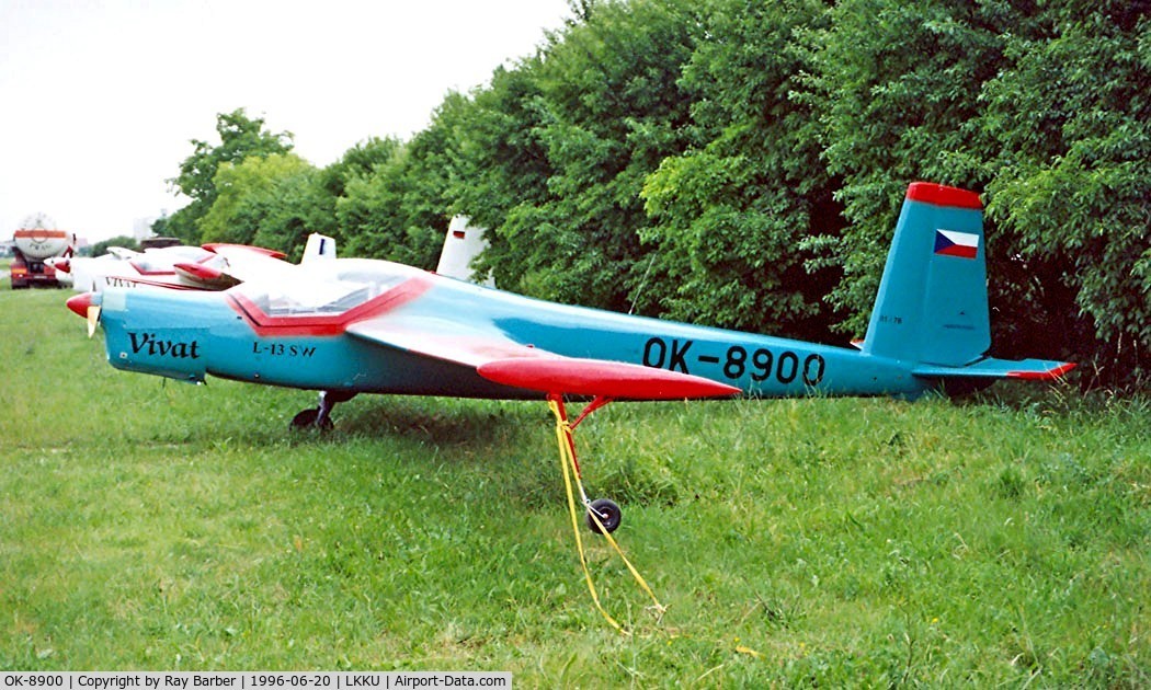 OK-8900, 1978 Aerotechnik L-13SW Vivat C/N 01/78, Aerotechnik L-13SW Vivat [01/78] Kunovice~OK 20/06/1996