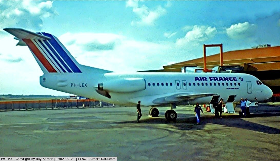 PH-LEX, 1982 Fokker F-28-4000 Fellowship C/N 11179, Fokker F-28-4000 Fellowship [11179] (Air France) Toulouse-Blagnac~F 21/09/1982. From a slide.