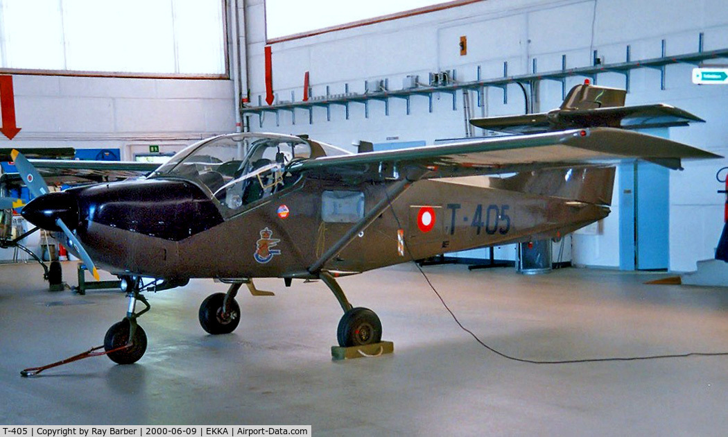 T-405, Saab T-17 Supporter C/N 15-205, Saab MFI-17 Supporter [15-205] (Danish Air Force) Karup~OY 09/06/2000