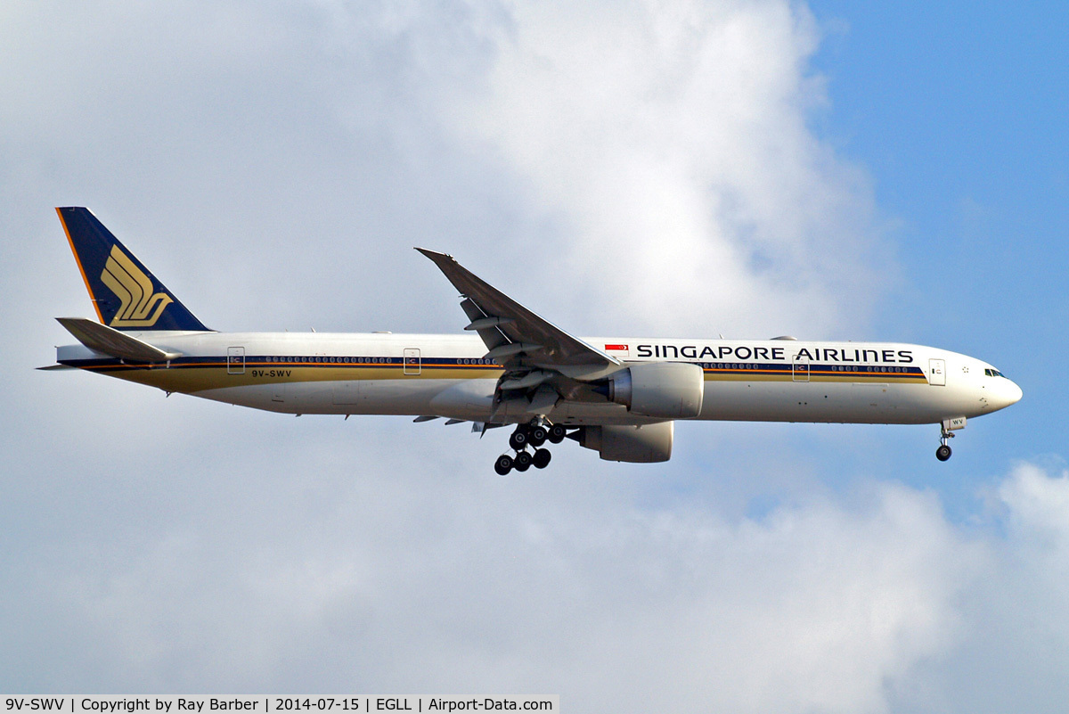 9V-SWV, 2013 Boeing 777-312/ER C/N 42236, Boeing 777-312ER [42236] (Singapore Airlines) Home~G 15/07/2014. On approach 27L.