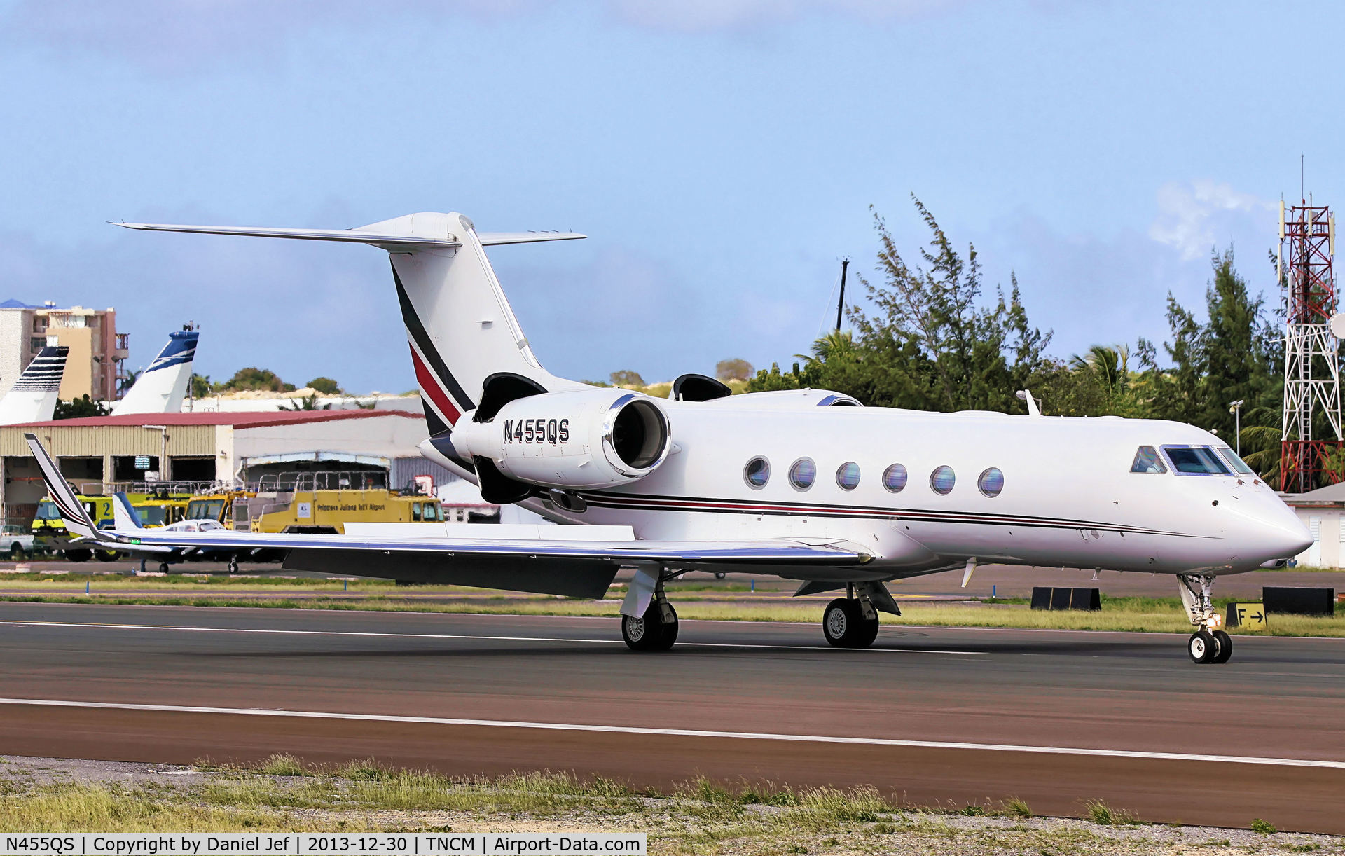 N455QS, 2007 Gulfstream Aerospace GIV-X (G450) C/N 4074, N455QS