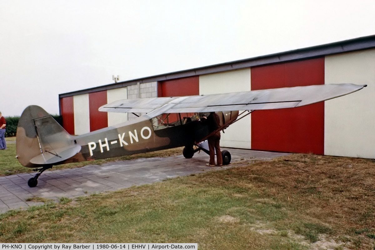 PH-KNO, 1954 Piper L-21B Super Cub (PA-18-135) C/N 18-3862, Piper PA-18-135 Super Cub [18-3862] Hilversum~PH 14/06/1980. From a slide.