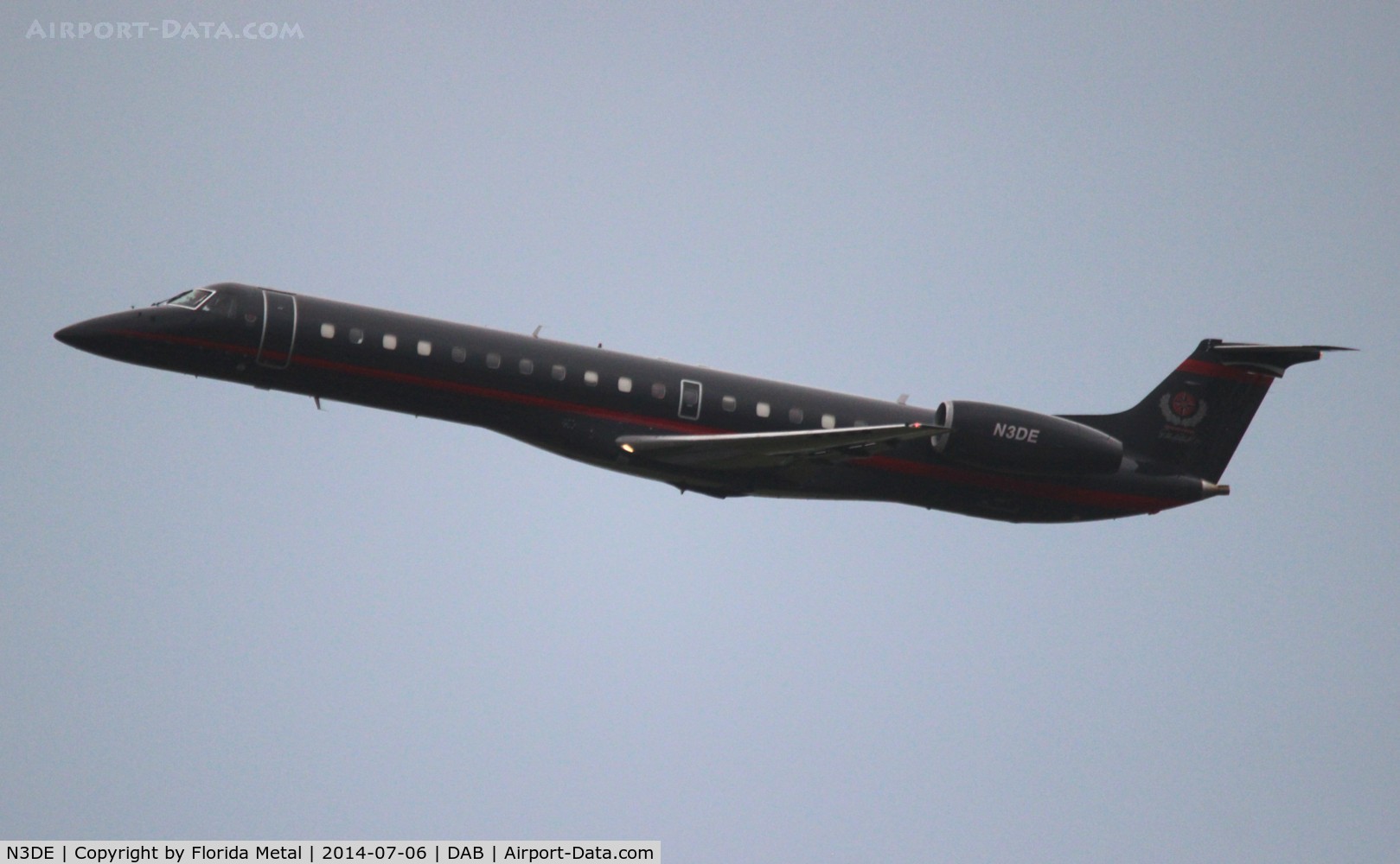 N3DE, 2002 Embraer ERJ-145LR (EMB-145LR) C/N 145626, Dale Earnhardt Inc E145 leaving after the Coke Zero 400