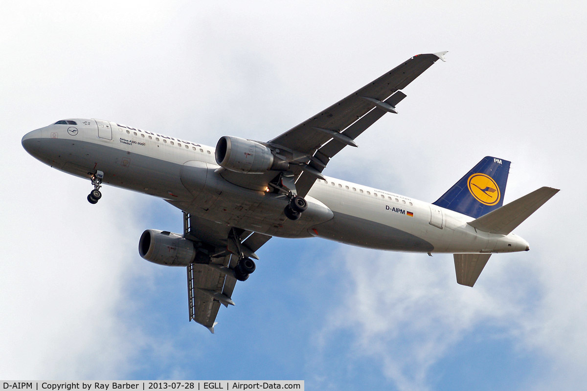 D-AIPM, 1990 Airbus A320-211 C/N 104, Airbus A320-211 [0104] (Lufthansa) Home~G 28/07/2013. On approach 27R.