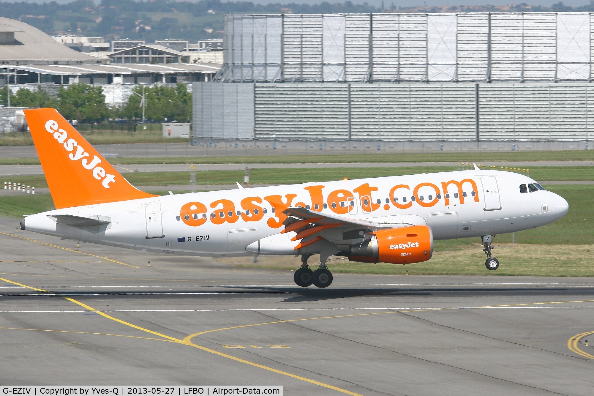 G-EZIV, 2005 Airbus A319-111 C/N 2565, Airbus A319-111, Landing rwy 14R, Toulouse-Blagnac Airport (LFBO-TLS)