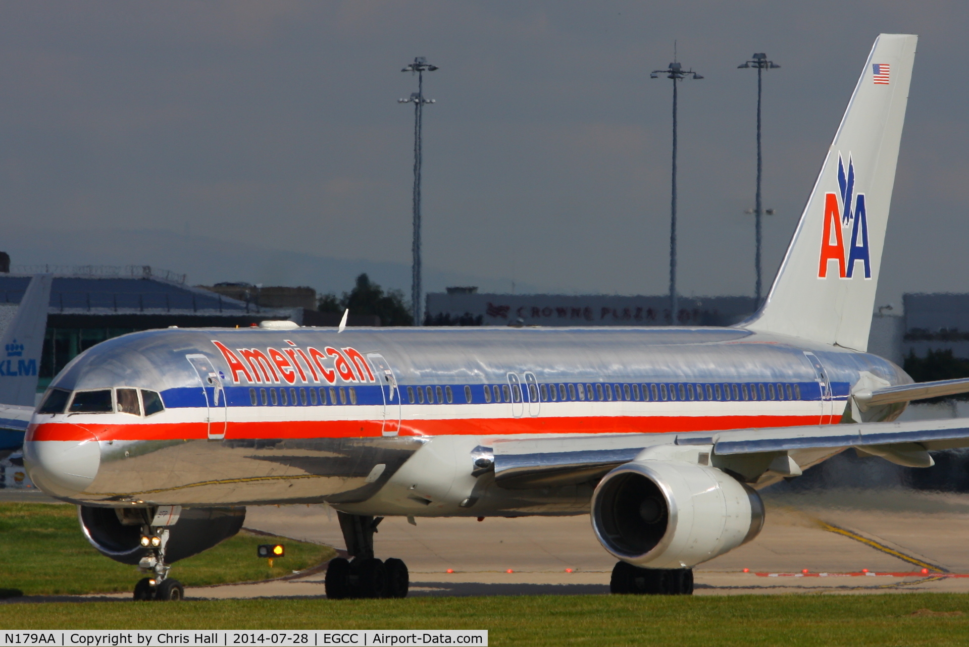 N179AA, 2002 Boeing 757-223 C/N 32397, American Airlines