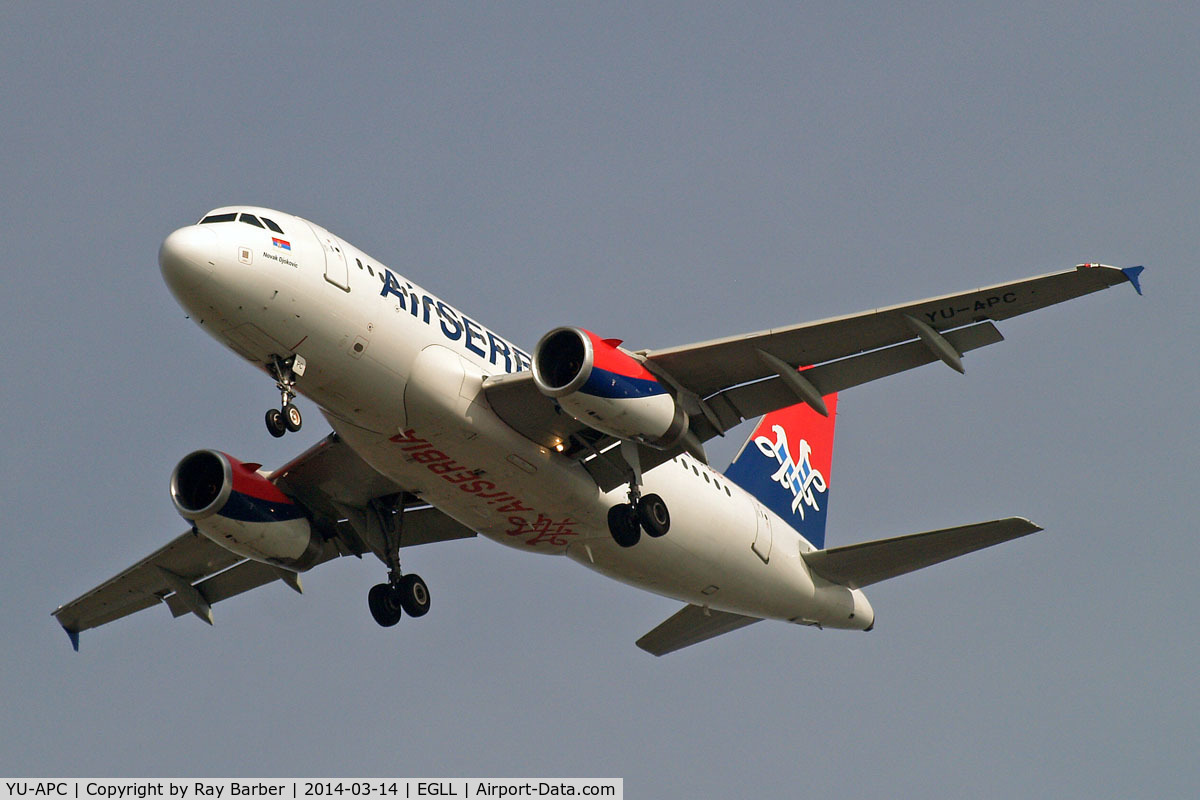 YU-APC, 2005 Airbus A319-132 C/N 2621, Airbus A319-131 [2621] (Air Serbia) Home~G 14/03/2014. On approach 27R.