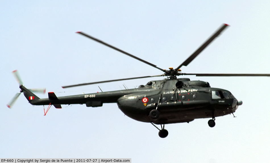 EP-660, Mil Mi-17-1V Hip C/N 96050, Peruvian Army Mil Mi-17 in flight near Lima.