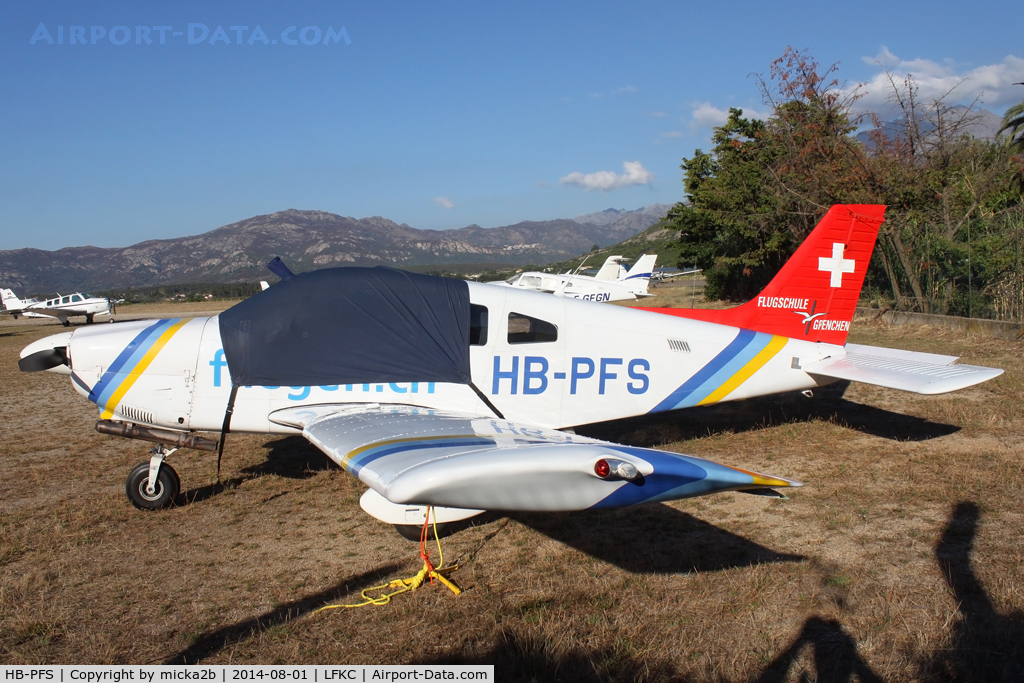 HB-PFS, 1980 Piper 28-181 C/N 28-8190083, Parked