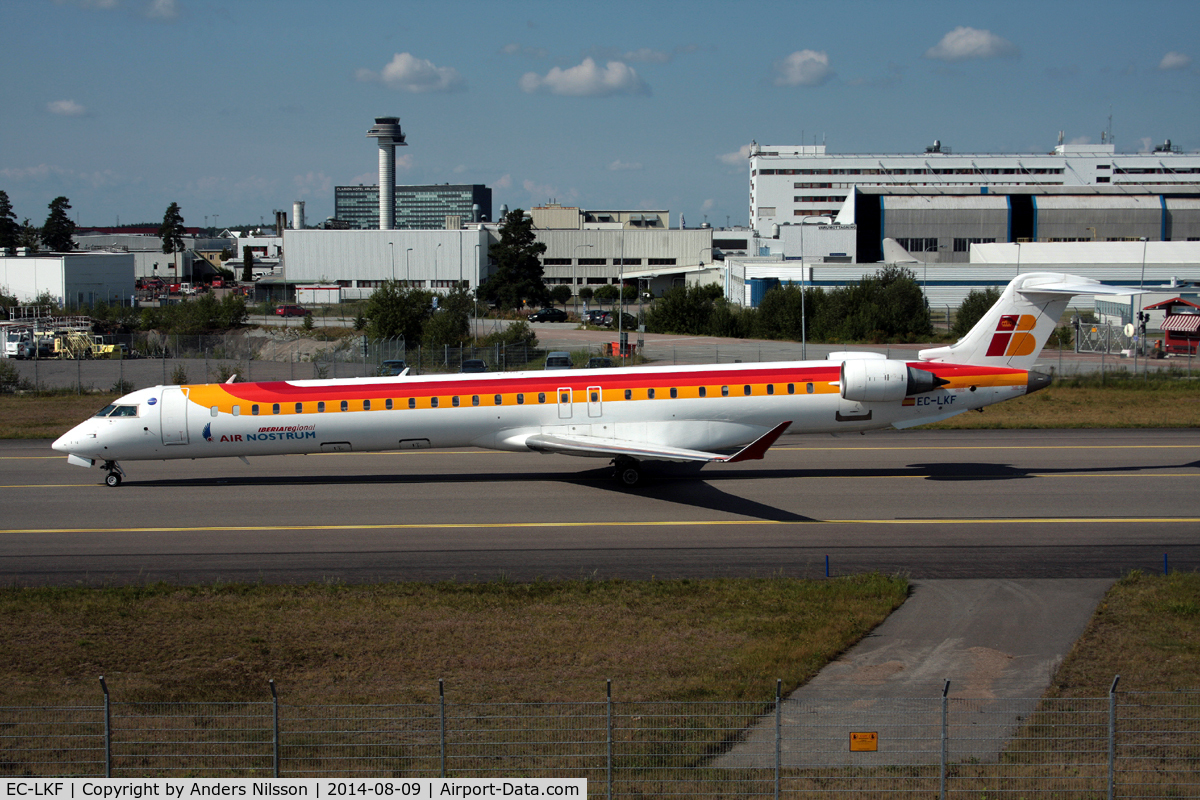 EC-LKF, 2010 Bombardier CRJ-1000ER NG (CL-600-2E25) C/N 19011, Taxiing towards ramp M after a flight from Valencia.