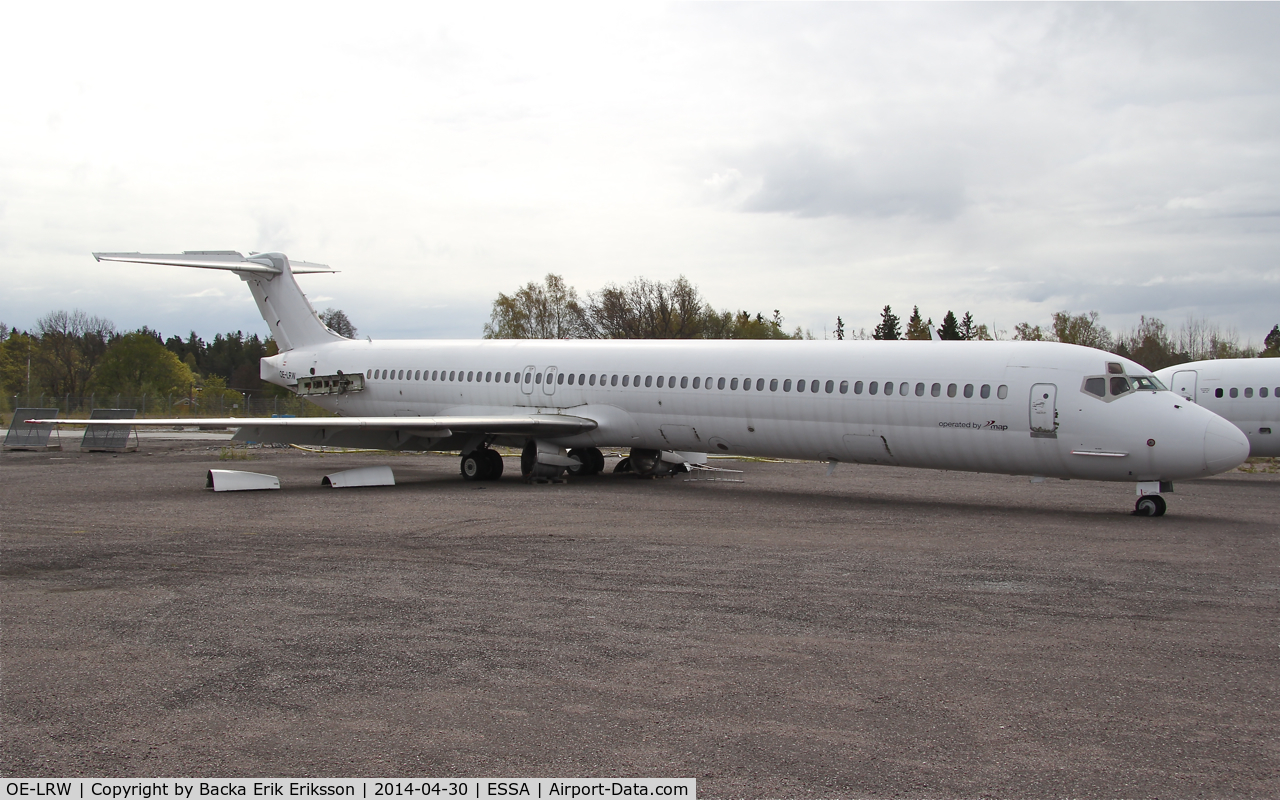 OE-LRW, 1989 McDonnell Douglas MD-83 (DC-9-83) C/N 49629, Stored on ramp K.