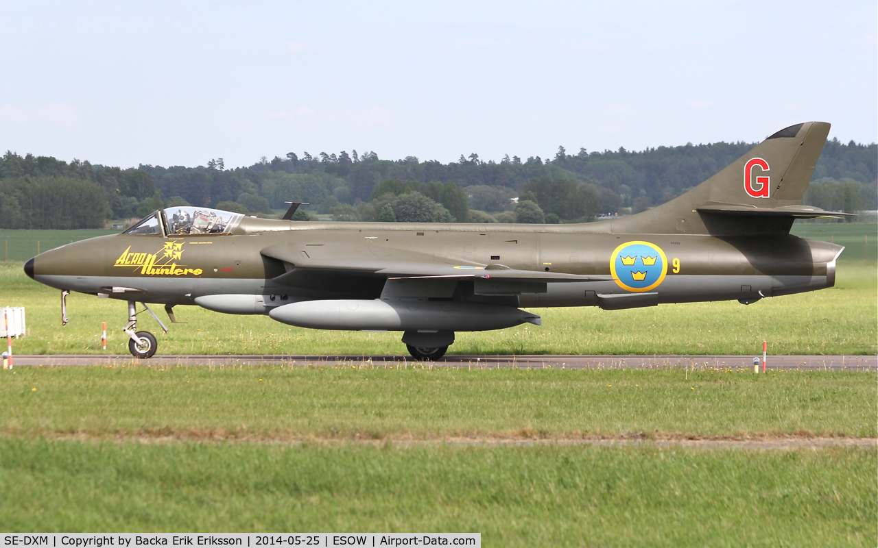SE-DXM, 1959 Hawker Hunter F.58 C/N 41H/697449, Västerås RollOut Airshow 2014.