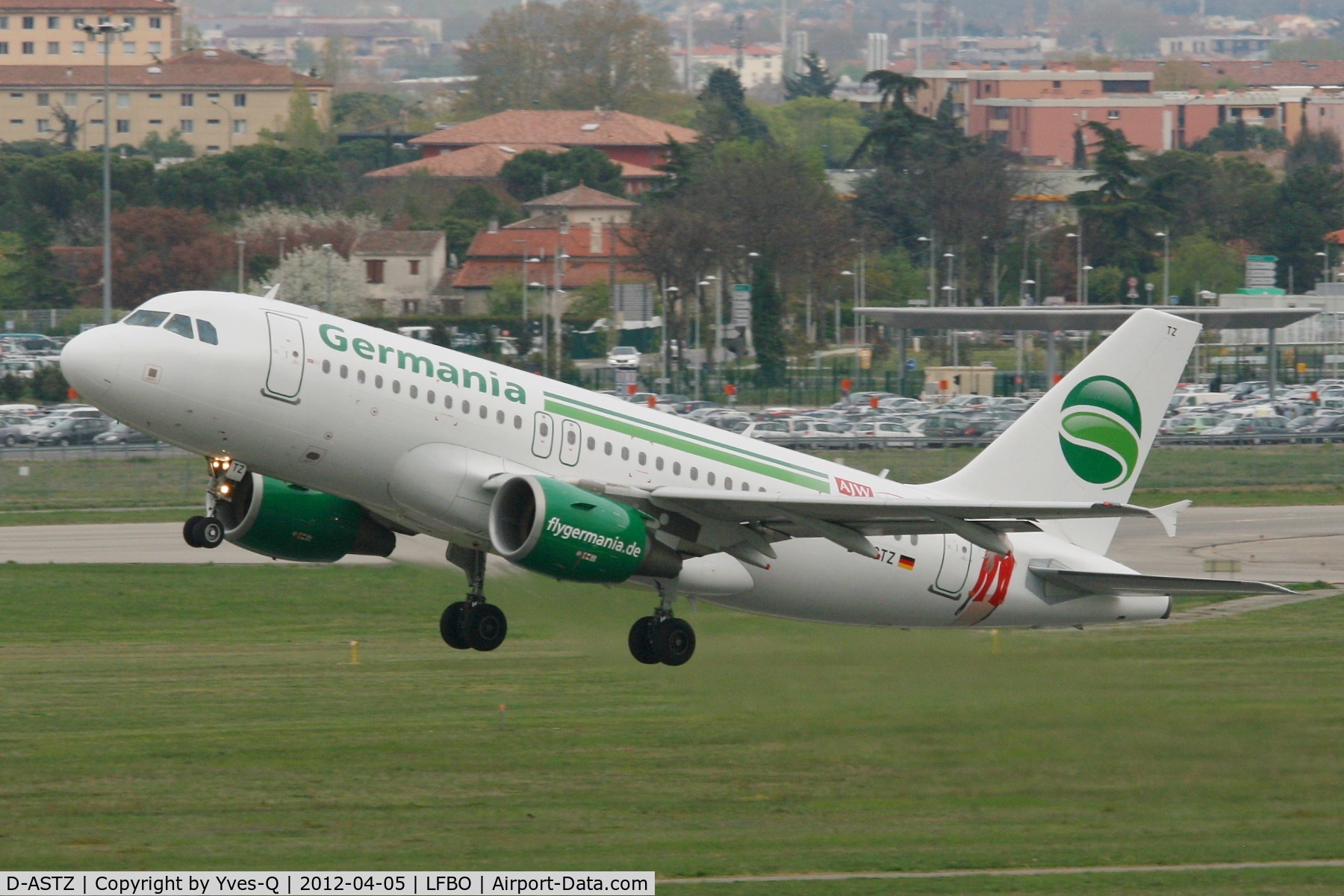D-ASTZ, 2007 Airbus A319-112 C/N 3019, Airbus A319-112, Take-off Rwy 32L, Toulouse Blagnac Airport (LFBO-TLS)